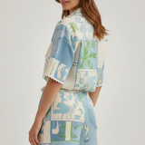 Zwei-teiliges Damen-Set mit Patchwork-Oberteil und verstellbaren Shorts