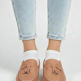 Damen Slipper mit Quasten-Detail und flacher Sohle