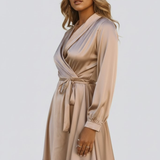 Damen Mini Kleid mit V-Ausschnitt und Wickel-Taille