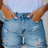 Damen Denim Shorts mit Distressed Oberfläche und Fransen Saum