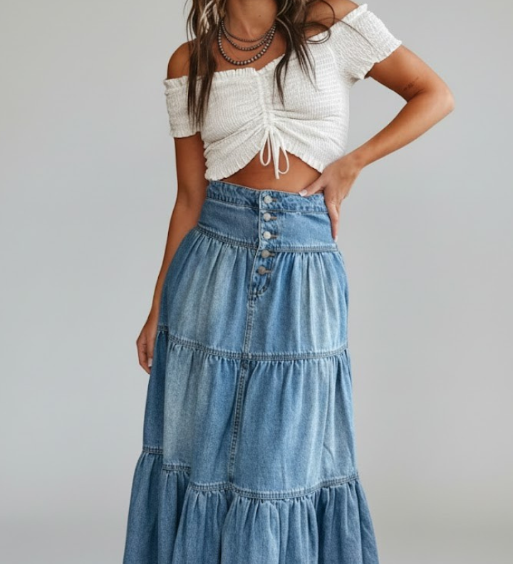 Damen Denim Maxi Rock mit Knöpfen und Stufen