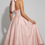 Damen Midi-Kleid mit Halterneck und tailliertem Oberteil