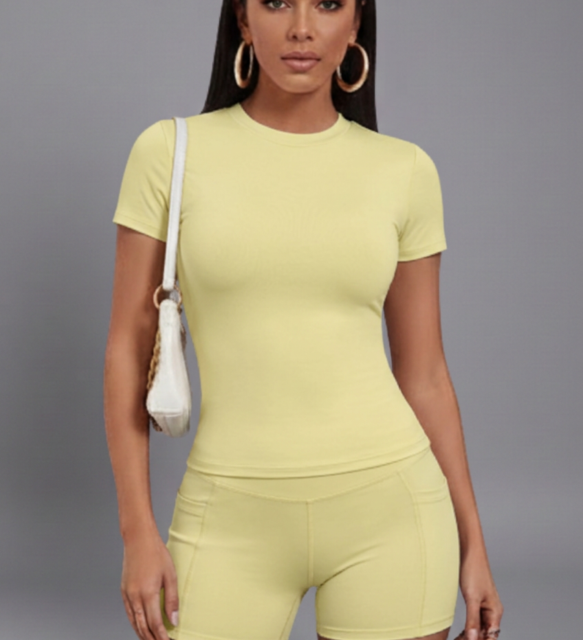 Damen Set mit Cropped Top und High Waist Shorts