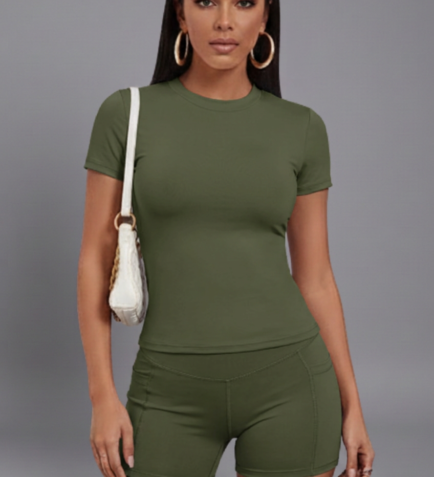 Damen Set mit Cropped Top und High Waist Shorts