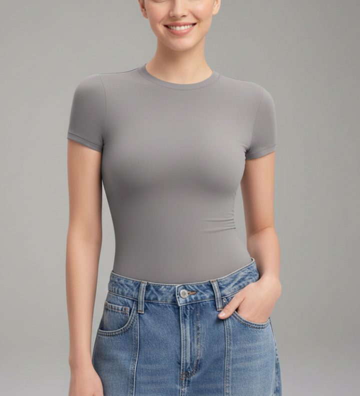 Damen T-Shirt mit Rundhalsausschnitt und figurbetontem Schnitt
