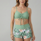 Damen Bikini-Set mit gerafftem Oberteil und bedruckten Shorts