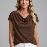 Damenbluse mit Schalkragen und Drapierung vorne
