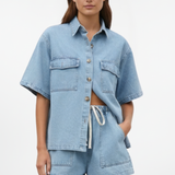 Damen Denim Set mit Kurzarm-Hemdjacke und Shorts