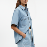 Damen Denim Set mit Kurzarm-Hemdjacke und Shorts