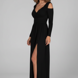 Damenkleid mit Spitzenapplikationen und gestuftem Rock mit V-Ausschnitt und Seitenschlitz
