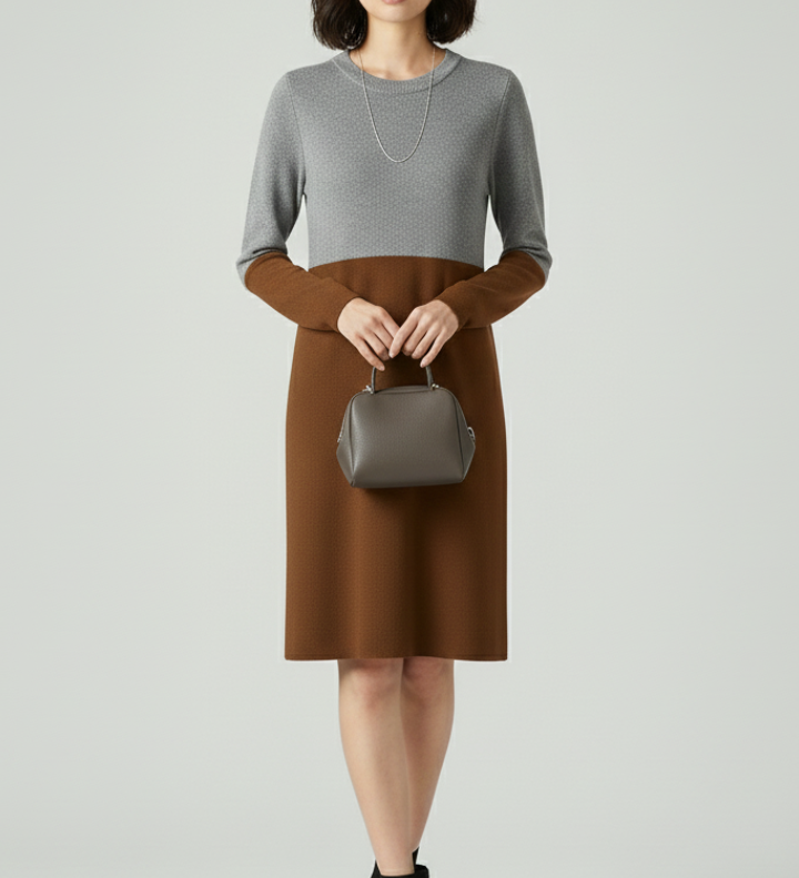 Damenkleid mit langen Ärmeln und strukturierten Oberflächen