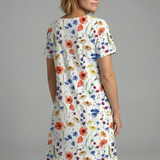 Damenkleid mit Rundhalsausschnitt und kurzen Ärmeln