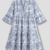 Damenkleid mit Rundhalsausschnitt und Dreiviertelärmeln