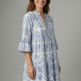 Damenkleid mit Rundhalsausschnitt und Dreiviertelärmeln
