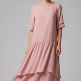 Damenkleid mit Rundhalsausschnitt und kurzen Ärmeln