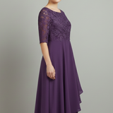 Damenkleid mit Rundhalsausschnitt und kurzen Ärmeln