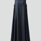 Damenkleid mit Rundhalsausschnitt und seitlichen Taschen