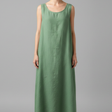 Damenkleid mit Rundhalsausschnitt und seitlichen Taschen