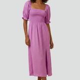 Damenkleid mit gerafftem Oberteil und seitlichem Schlitz