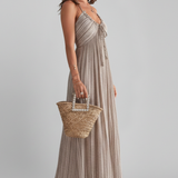 Damenkleid mit Spaghetti-Trägern und plissierter Oberfläche
