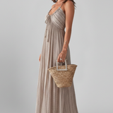 Damenkleid mit Spaghetti-Trägern und plissierter Oberfläche