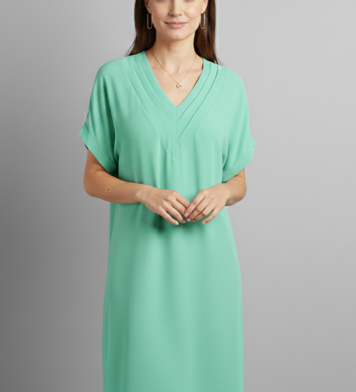 Damenkleid mit V-Ausschnitt und kurzen Ärmeln