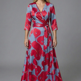 Damenkleid mit V-Ausschnitt und Dreiviertelärmeln