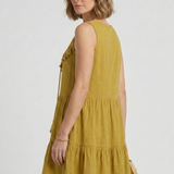 Damenkleid mit V-Ausschnitt und gestuftem Saum