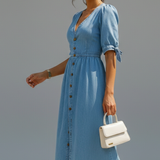 Damenkleid mit V-Ausschnitt und Knopfleiste