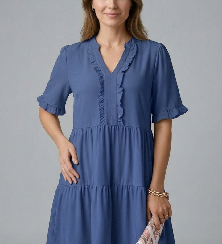Damenkleid mit V-Ausschnitt und Rüschendetail
