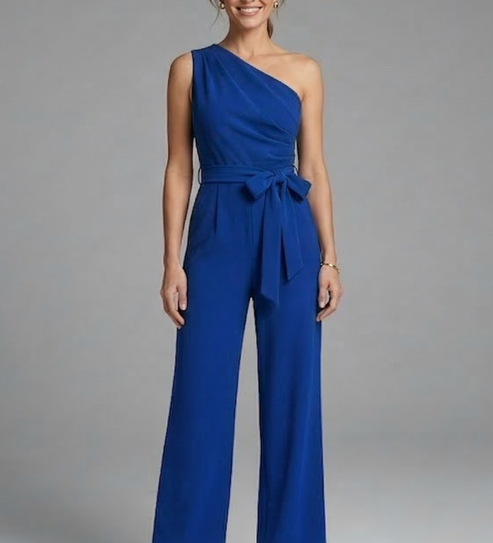 Damen-Jumpsuit mit asymmetrischem Ausschnitt und Taillengürtel