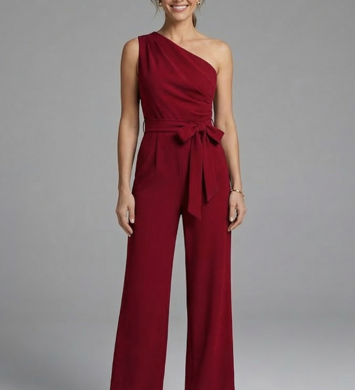 Damen-Jumpsuit mit asymmetrischem Ausschnitt und Taillengürtel