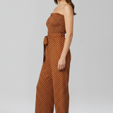 Damen-Jumpsuit mit Bandeau-Ausschnitt und Knopfverschluss