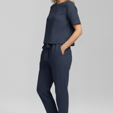 Damen-Jumpsuit mit Rundhalsausschnitt und seitlichen Taschen