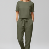 Damen-Jumpsuit mit Rundhalsausschnitt und seitlichen Taschen