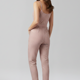 Damen-Jumpsuit mit Schulterträgern und gebundenem Taillendetail