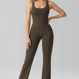 Damen-Jumpsuit mit ärmellosem Schnitt und weit ausgestellten Beinen