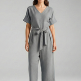 Damen-Jumpsuit mit V-Ausschnitt und Bindegürtel