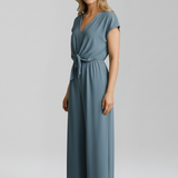 Damen-Jumpsuit mit V-Ausschnitt und gebundenem Bund
