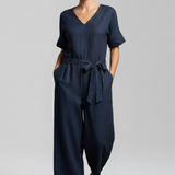 Damen-Jumpsuit mit V-Ausschnitt und Taillenband