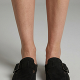 Damen Leder Slipper mit Schnallenverschluss und quadratischer Zehenform