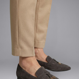 Damen Leder Slipper mit Slip-On Design für den Alltag