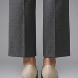 Damen Leder Slipper mit Slip-On Design für ganzjährige Trageweise