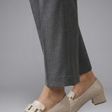 Damen Leder Slipper mit Slip-On Design für ganzjährige Trageweise