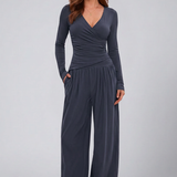 Damen Lounge-Set mit Wickeloberteil und weitem Hosenbein