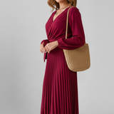 Maxikleid für Frauen mit plissiertem Rock und Ärmeln