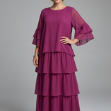 Maxikleid für Damen mit Rundhalsausschnitt und gestuftem Rock