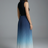Maxikleid für Damen mit ärmellosem Design und gefaltetem Rock