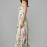 Maxikleid für Damen mit quadratischem Ausschnitt und plissiertem Rock