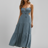 Maxikleid für Damen mit geradem Ausschnitt und gestuftem Rock